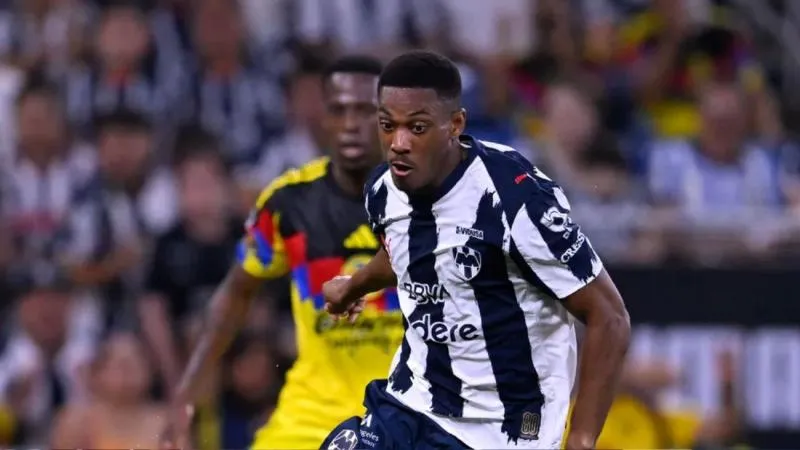 Martial tendrá su primera titularidad con Rayados | IMAGO7