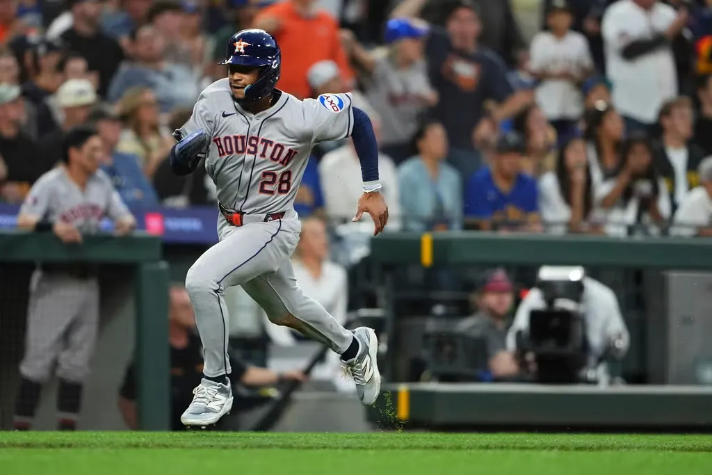 Los Astros tendrán que suplir a Paredes