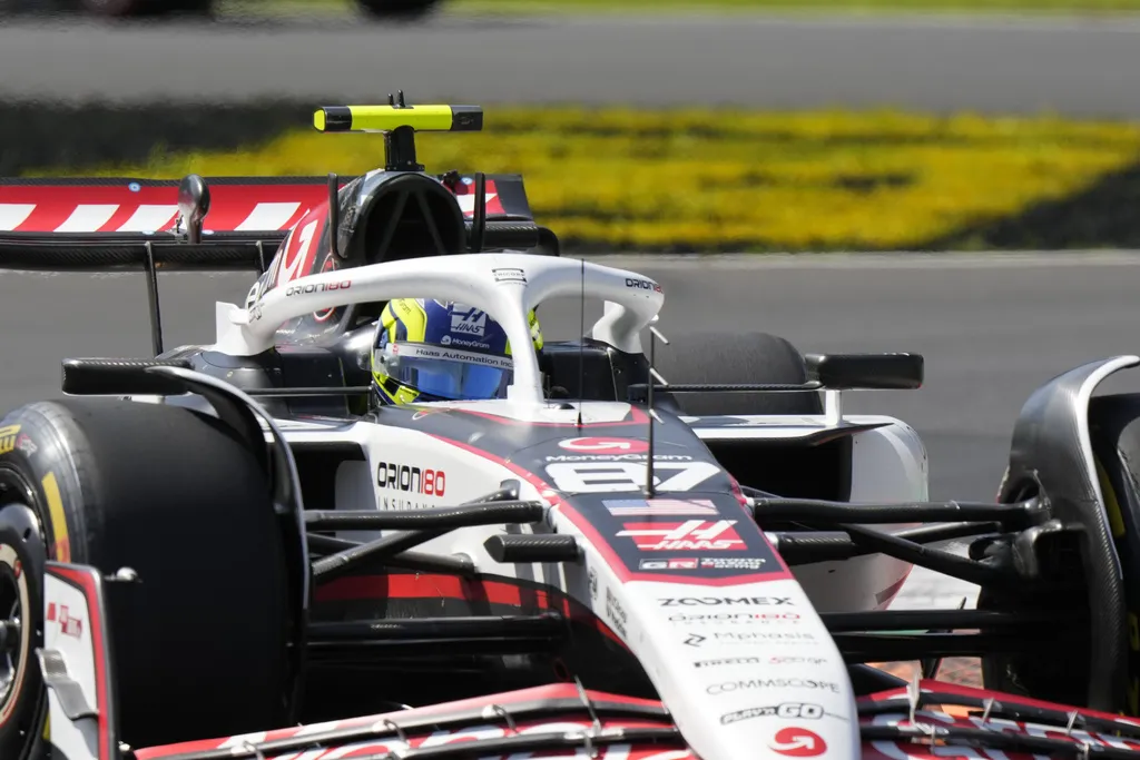 Bearman tuvo una complicada carrera en Monza