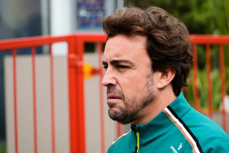 Fernando Alonso durante el Gran Premio de Azerbaiyán