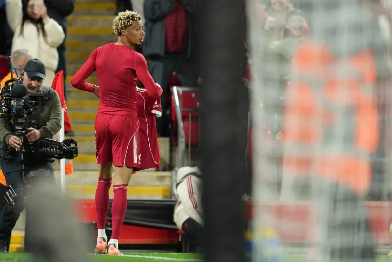 Ekitike se perderá el juego contra Crystal Palace