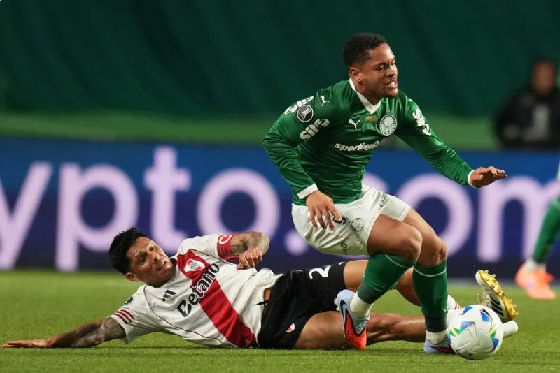 Rivers se fue molesto