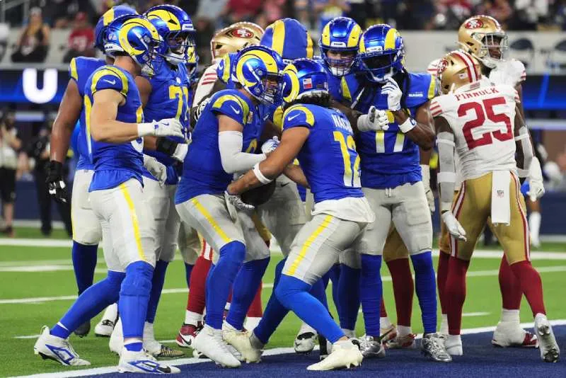 Stafford sigue brillando