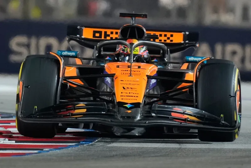 La batalla entre compañeros está apretada