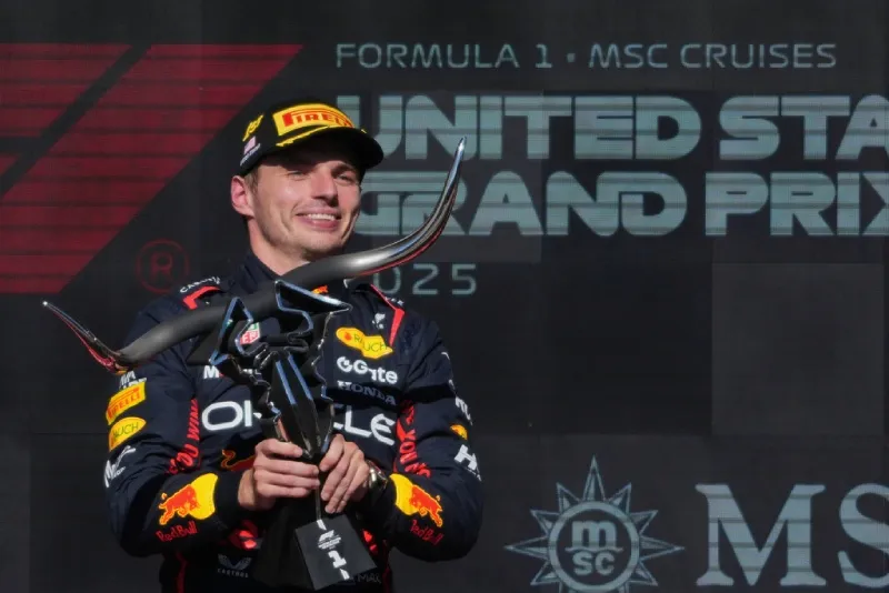 Verstappen tuvo otra contundente victoria