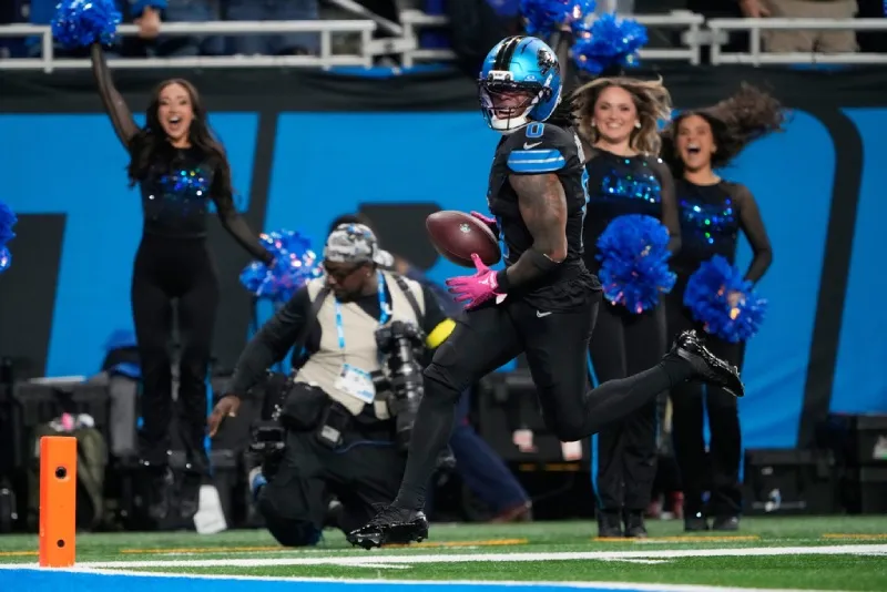 Jahmyr Gibbs en el partido contra los Tampa Bay Buccaneers