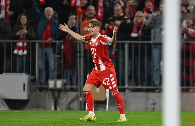 Lennart Karl hizo historia con Bayern Munich