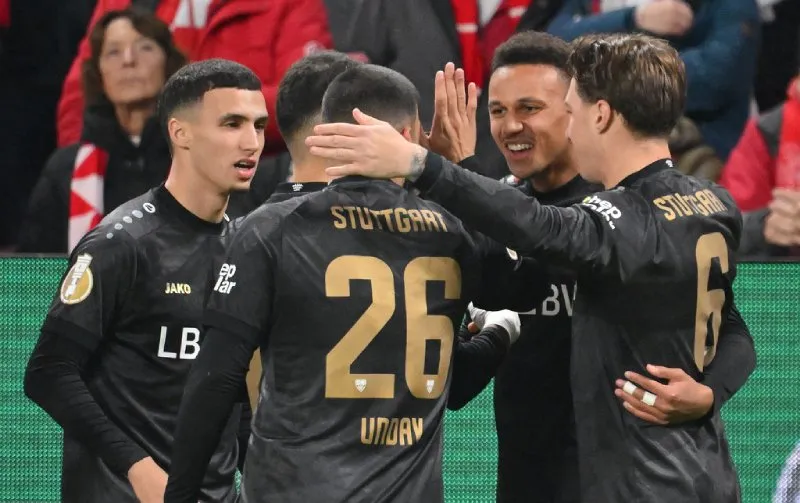 Stuttgart sigue avanzando