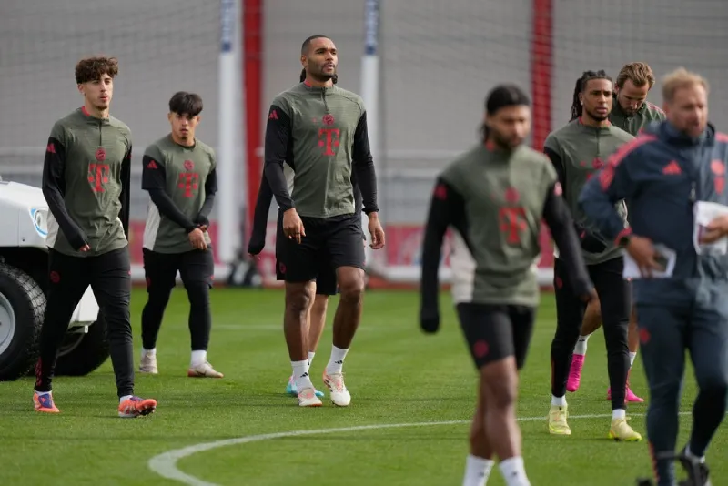 Jugadores de Bayern Munich en entrenamiento