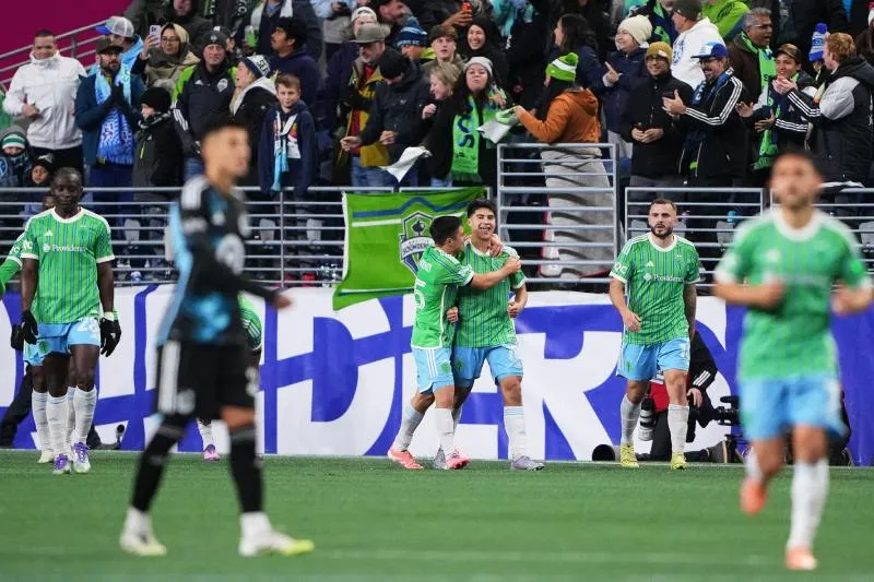 Obed Vargas marcó un doblete