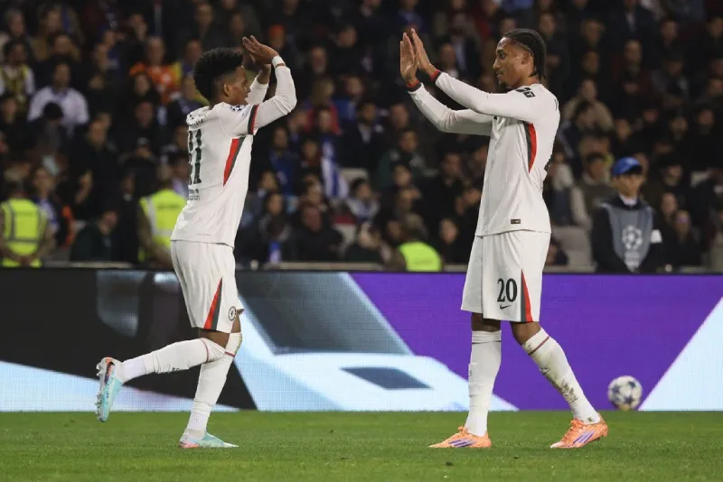 Chelsea rescató el empate ante Azerbaiyán