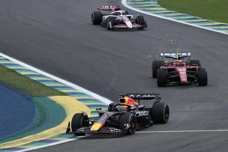 A Verstappen no le alcanzó para finalizar segundo