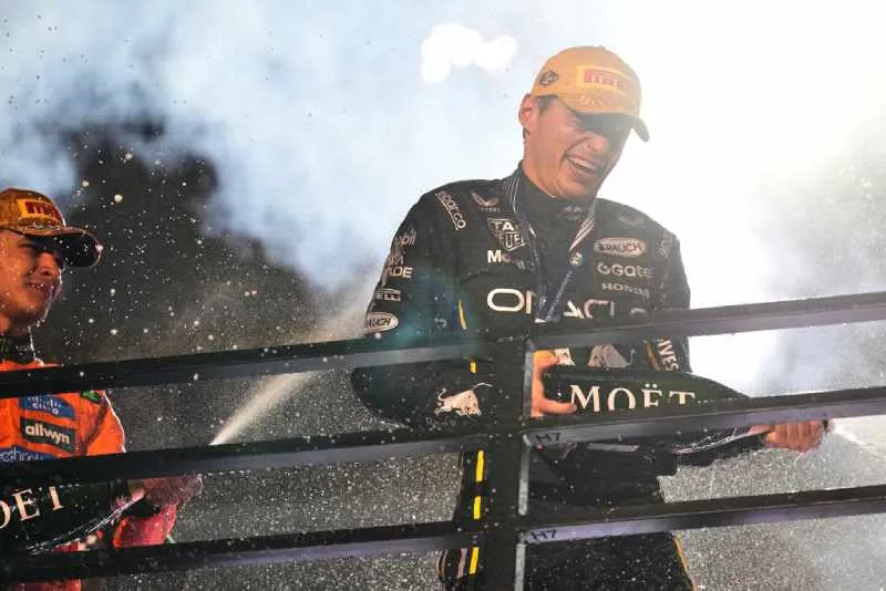 Max Verstappen celebra la victoria en Las Vegas | AP