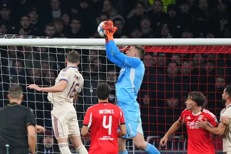 Ajax no tuvo contundencia de cara al arco de Anatoli Trubin