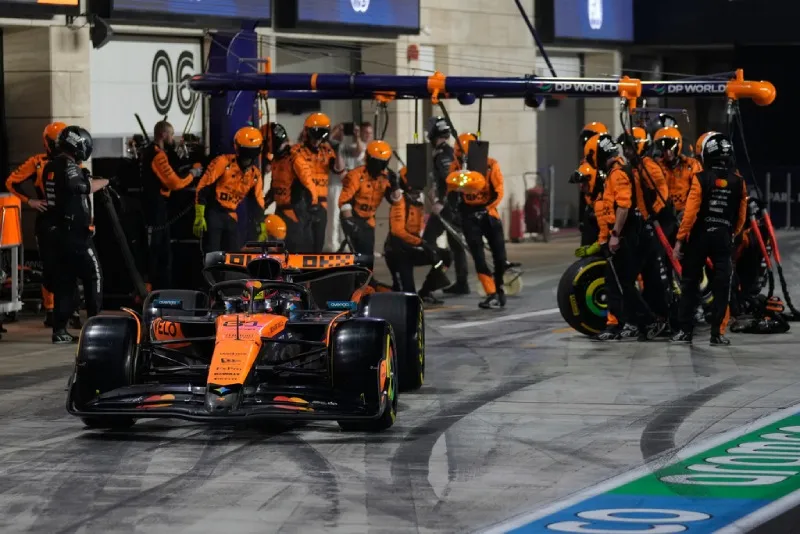 Las decisiones en el garage de McLaren condicionaron la carrera