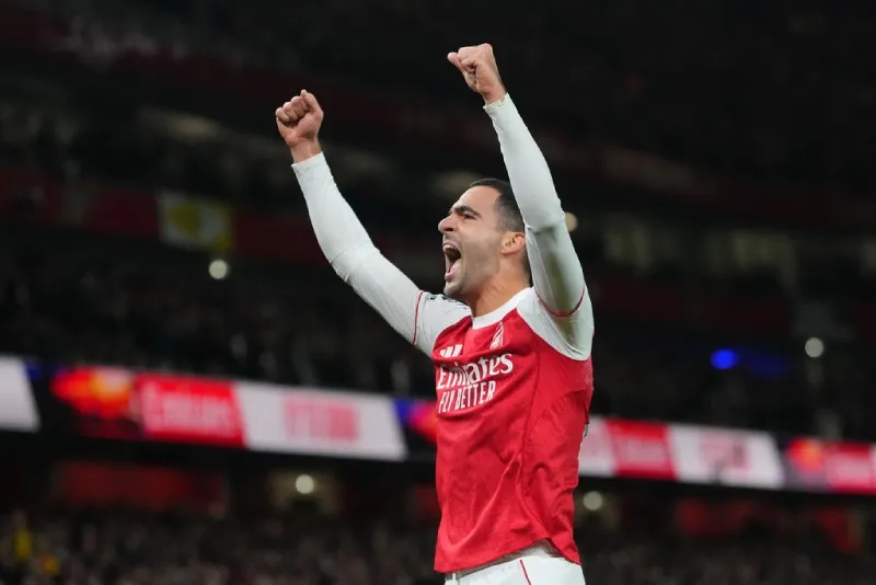 Merino volvió a marcar con Arsenal