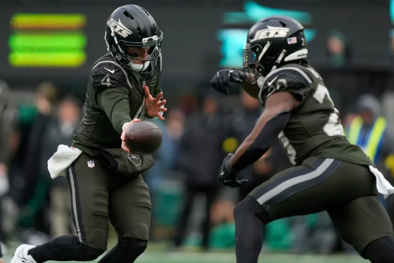 Se alejan de los Playoffs