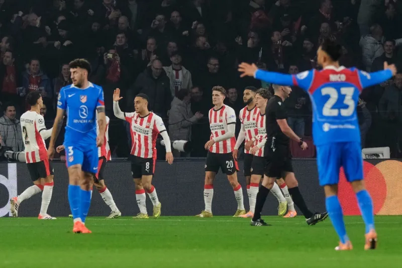 PSV fue el primero en adelantarse en el amrcador