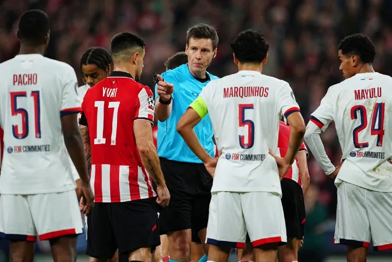 Bilbao y PSG empataron sin goles en San Mamés