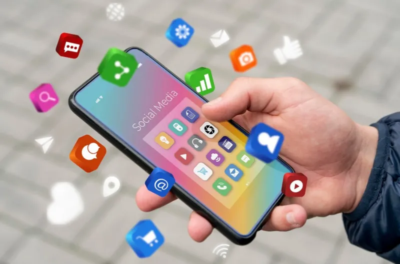 Las aplicaciones en segundo plano también gastan tu energía / FREEPIK