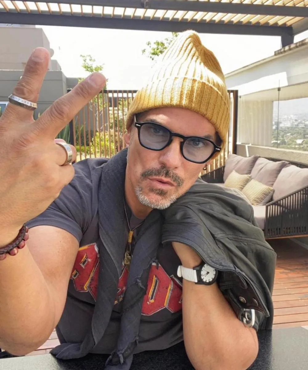 El actor fue muy famoso en la década de los 90 / FB: @ArmandoAraizaOficial