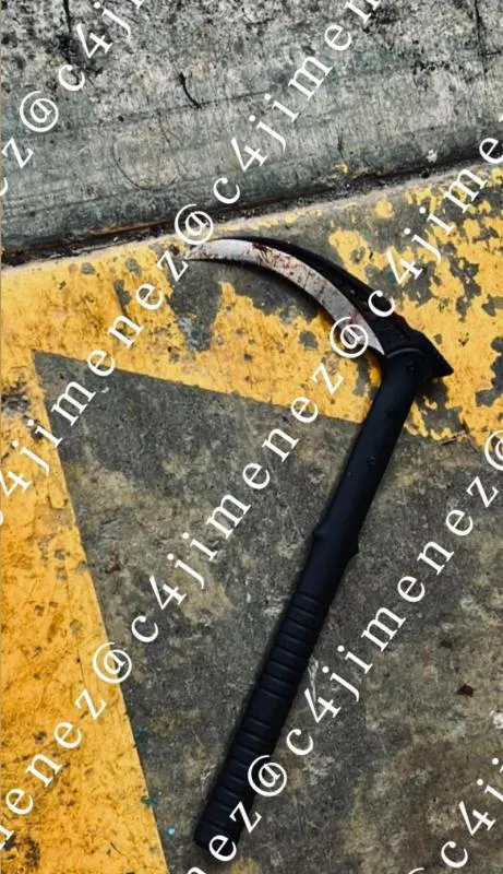 Con su arma, el atacante buscaba hacer más daño / X: @c4jimenez