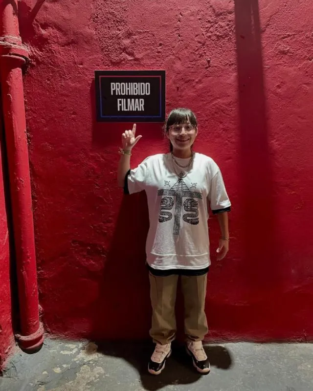 La mercancia exclusiva solo la podrás adquirir en sus eventos / IG: @azuky.rx