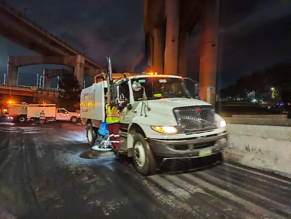 La Fiscalía CDMX descarta la presencia de un bache por donde pasó la pipa / Redes Sociales