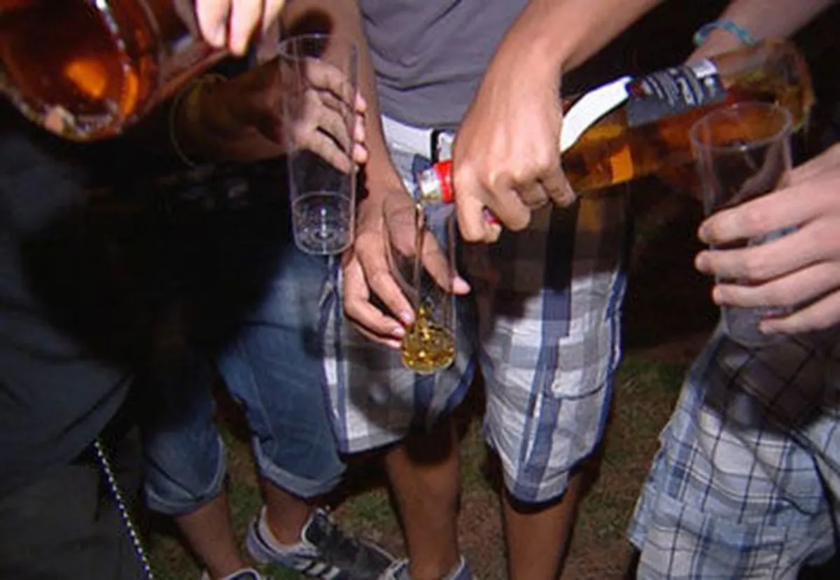 Habrá ciertas zonas donde la gente podrá beber sin problema / Redes Sociales