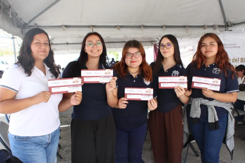 El apoyo es para estudiantes de licenciatura, técnico superior universitario o profesional asociado / Especial