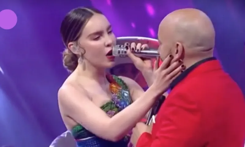 El chispazo se dio cuando eran jueces de 'La Voz, México' / Redes Sociales