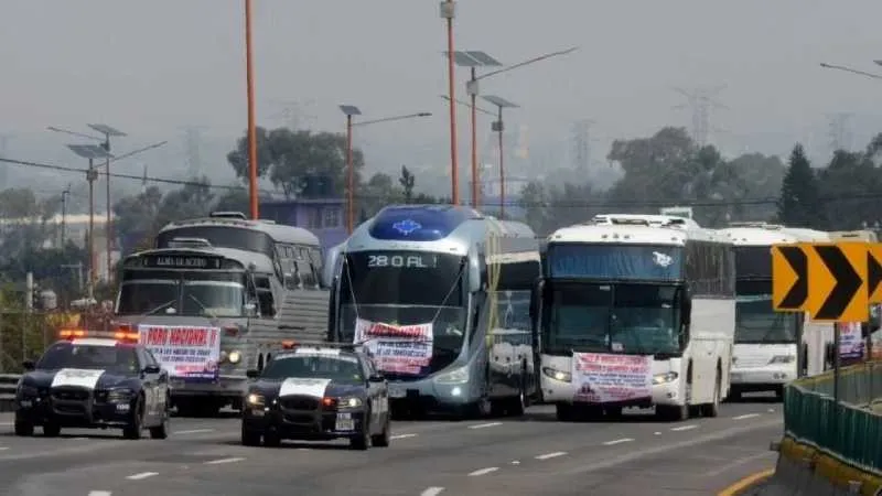 El destino de la manifestación es el Zócalo capitalino/X