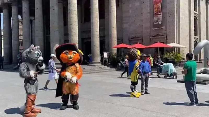 El gobierno de Celaya busca regular la proliferación de botargas / Redes Sociales