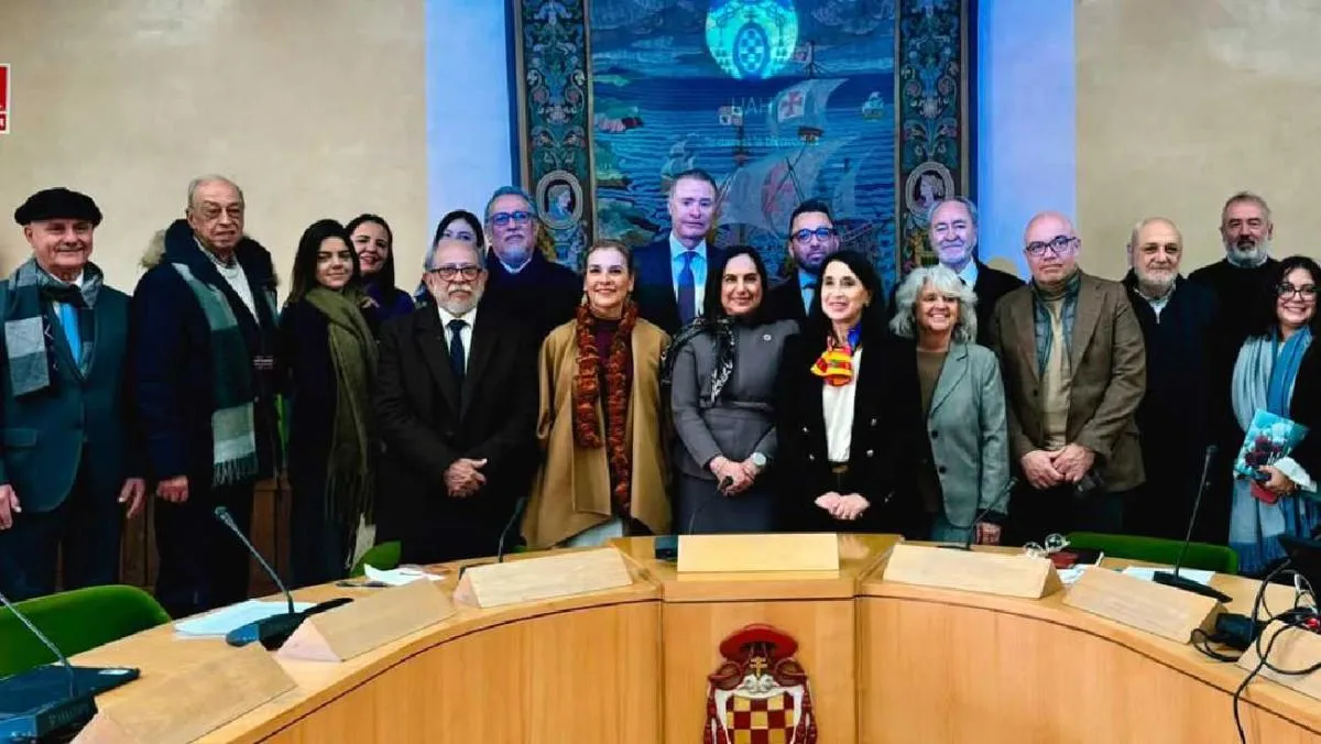 Gutiérrez Müller actualmente es catedrática de la BUAP/IG: @beatrizgutierrezmuller