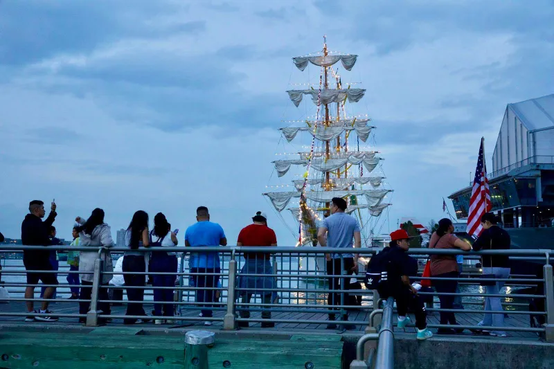 La tripulación será de más de 150 cadetes de la Heroica Escuela Naval Militar / Redes Sociales