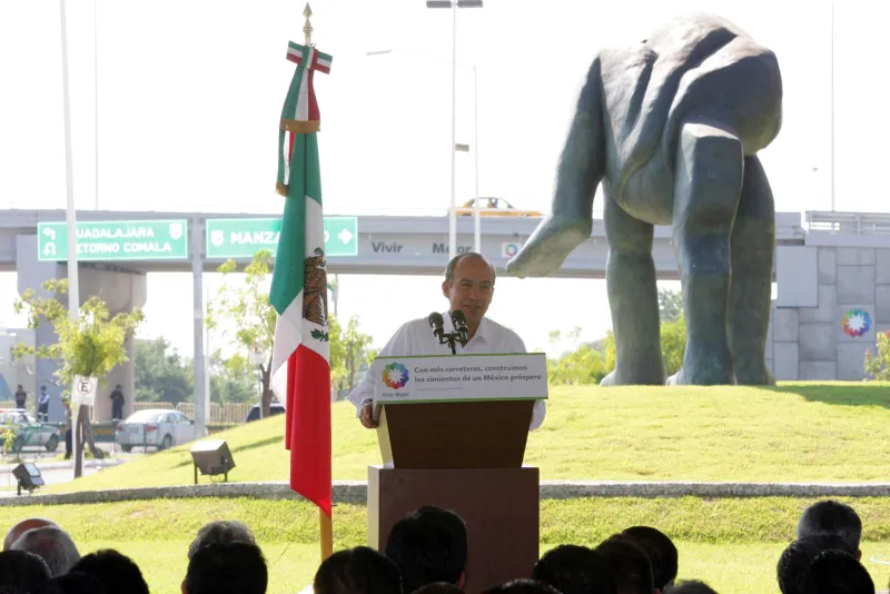 El exmandatario dice que piensa regresar a México para meterse de nuevo en la política / FB: @FelipeCalderonH