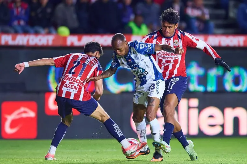 Chivas venció a Pachuca en la penúltima fecha del Apertura | MEXSPORT