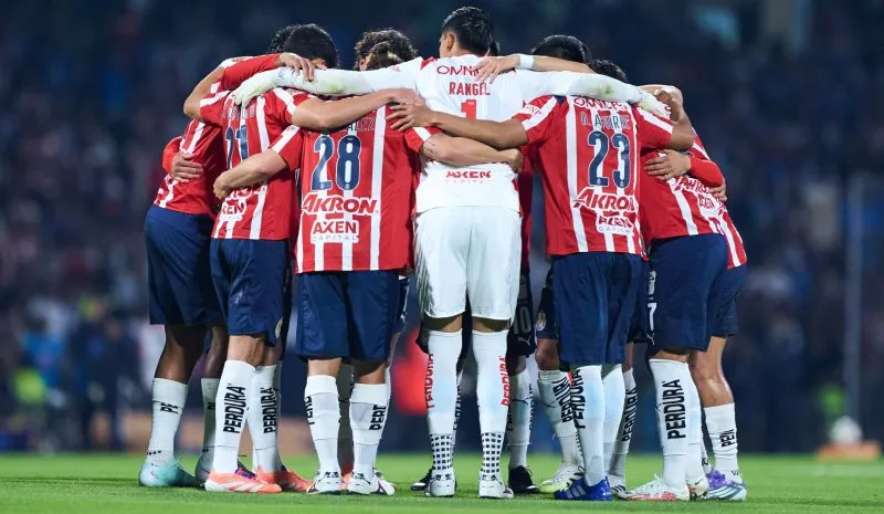 Chivas en duelo ante Cruz Azul