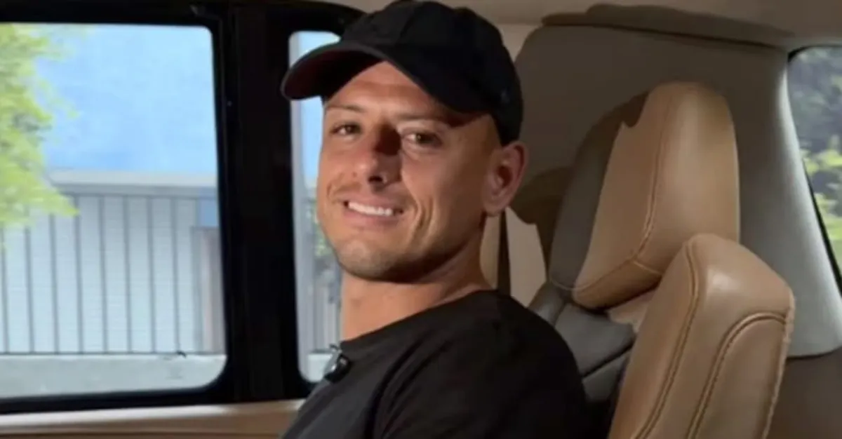 Javier Hernández pensará dos veces lo que habla / Redes Sociales