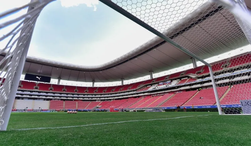 Cancha del Akron ante Tigres