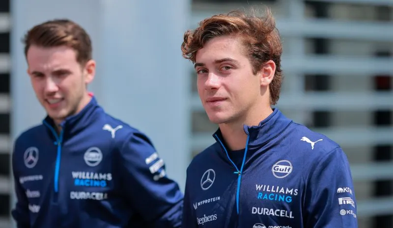 Colapinto en México