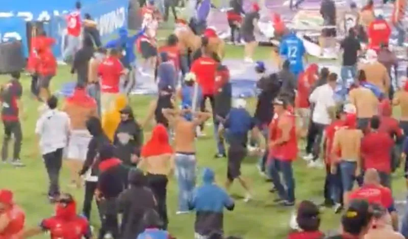 Invasión de cancha