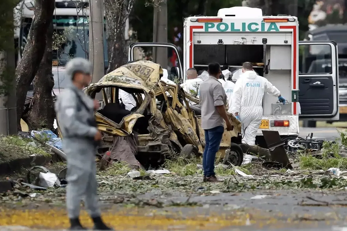 El atentado con auto dejo 6 civiles muertos y 65 heridos / Redes Sociales