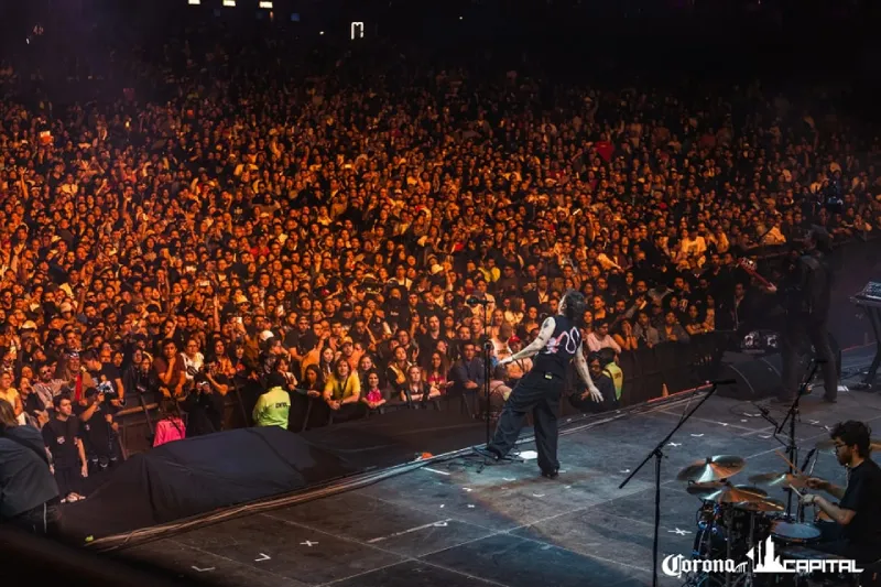 Para el primer día se esperan más de 60 mil asistentes al Autódromo Hermanos Rodríguez / FB: @CoronaCapital