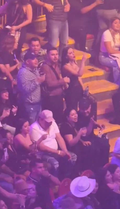 Sandra Cuevas estuvo cantando cada tema del Grupo Firme / Redes Sociales