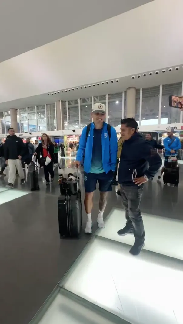 Toro también realizó el viaje