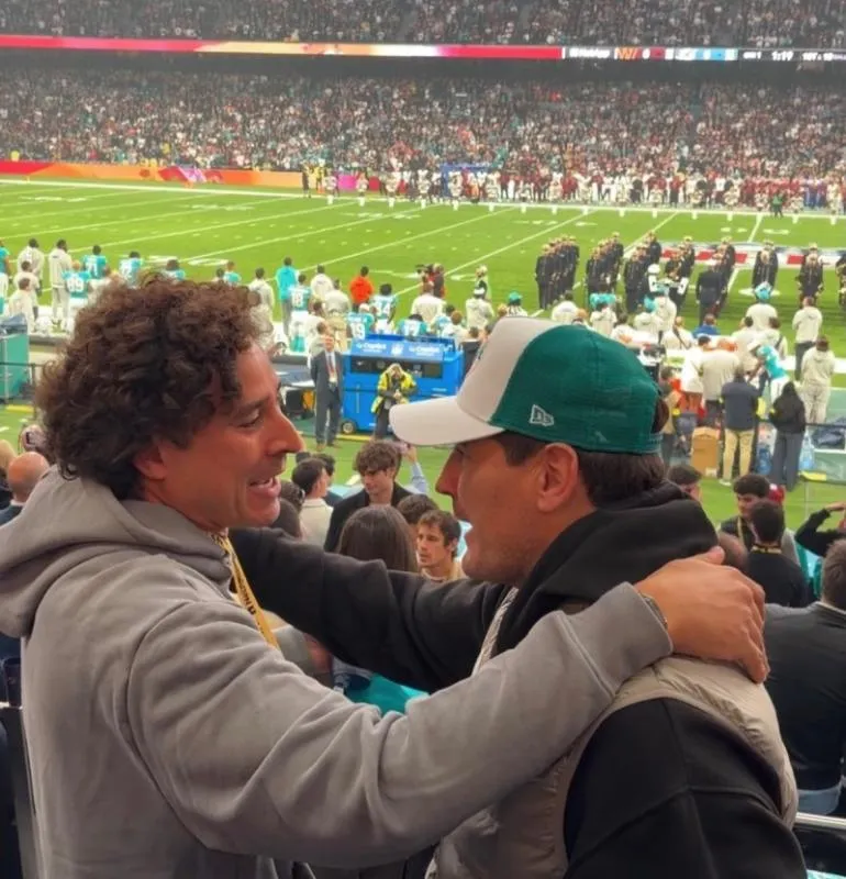 Con Casillas | IG: @yosoy8a