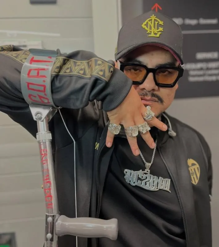 Aczino | Captura de pantalla