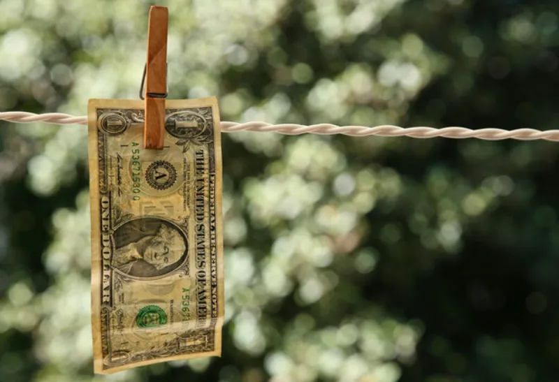 Revisa día a día el tipo de cambio de las divisas / FREEPIK