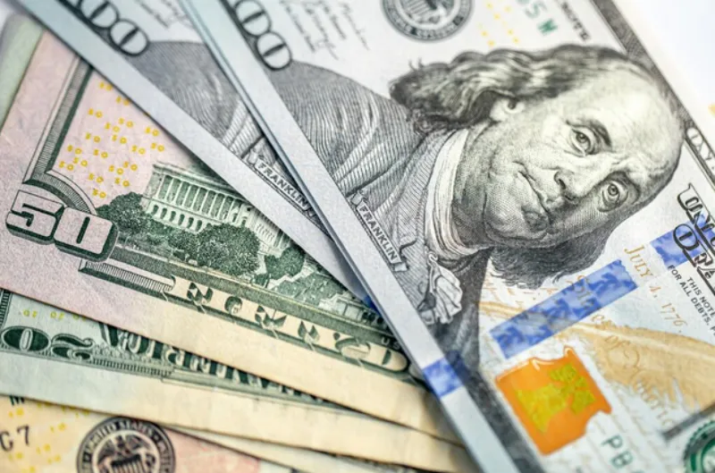 El peso se mantiene estable ya que no hay grandes cambios en el mercado bursatil / FREEPIK